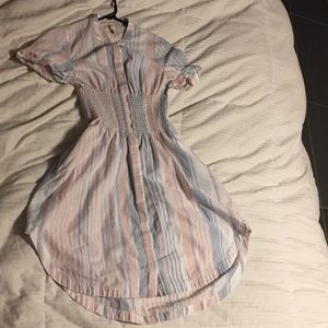 Adorable striped button dress 👗